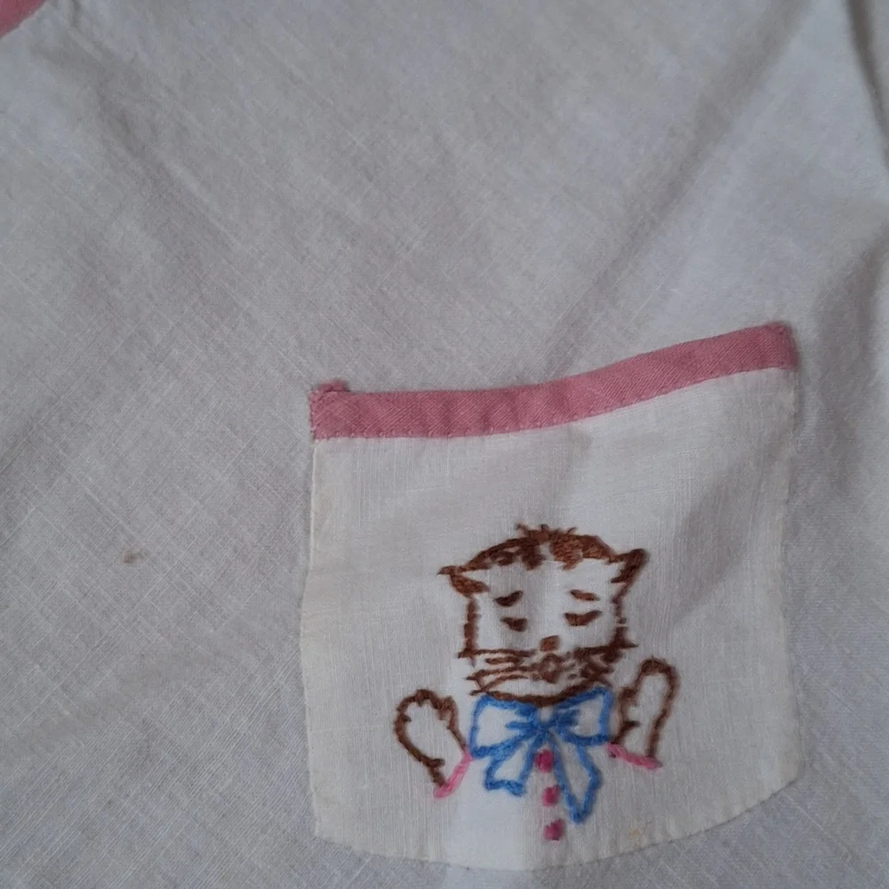 Vintage kitten baby bib EUC